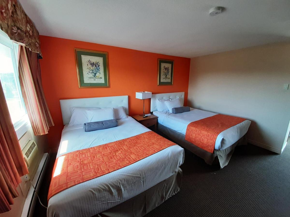 Howard Johnson By Wyndham Woodstock Nb Exteriér fotografie